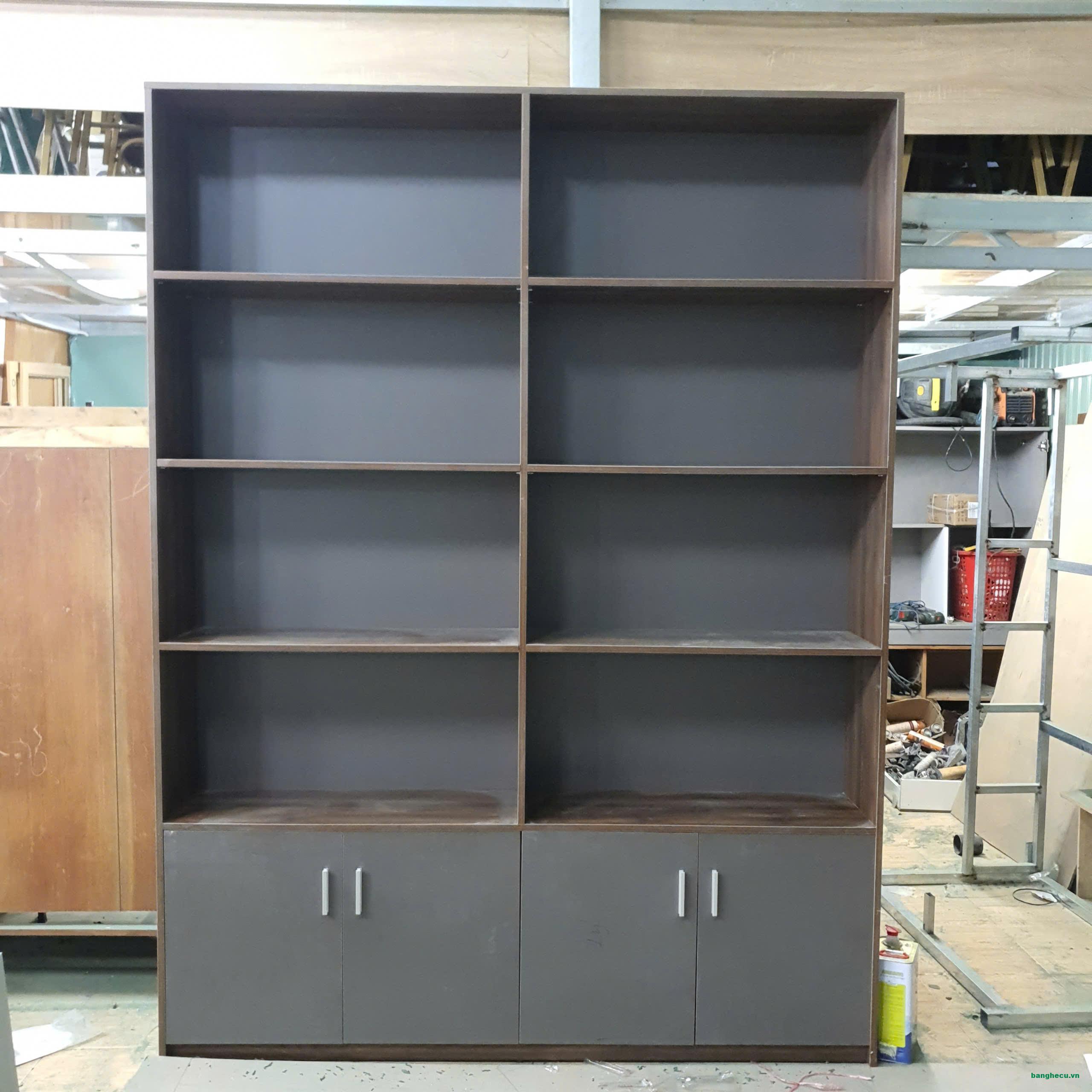 Tủ kệ trưng bày 1m8x2m4 gỗ MDF tồn kho