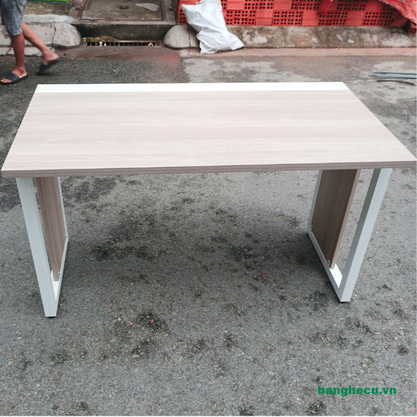 Bàn làm việc 1m2x60cm chân sắt như mới - Ảnh 2