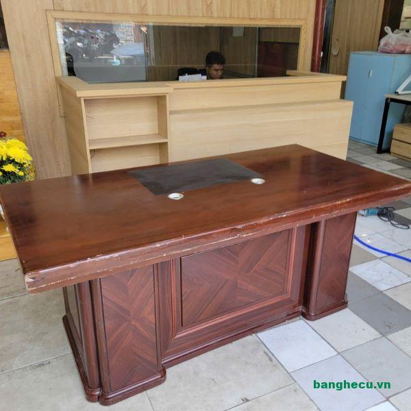 Bàn giám đốc gỗ MDF 1m8x90cm màu nâu thanh lý