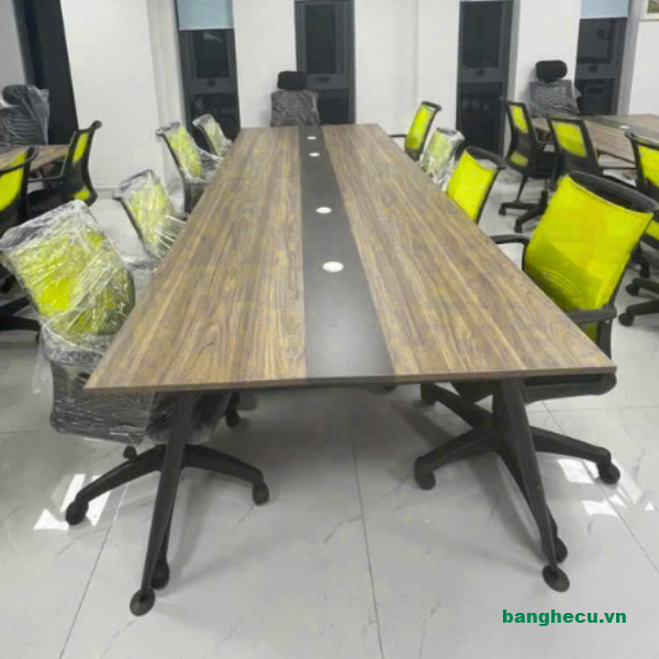 Combo bàn họp chân sắt kèm ghế xoay lưng lưới xanh