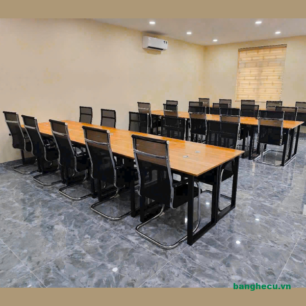 bo-ban-hop-ghe-quy-so-luong