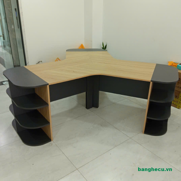 Bàn cụm làm việc 3 người có kệ hồ sơ như mới