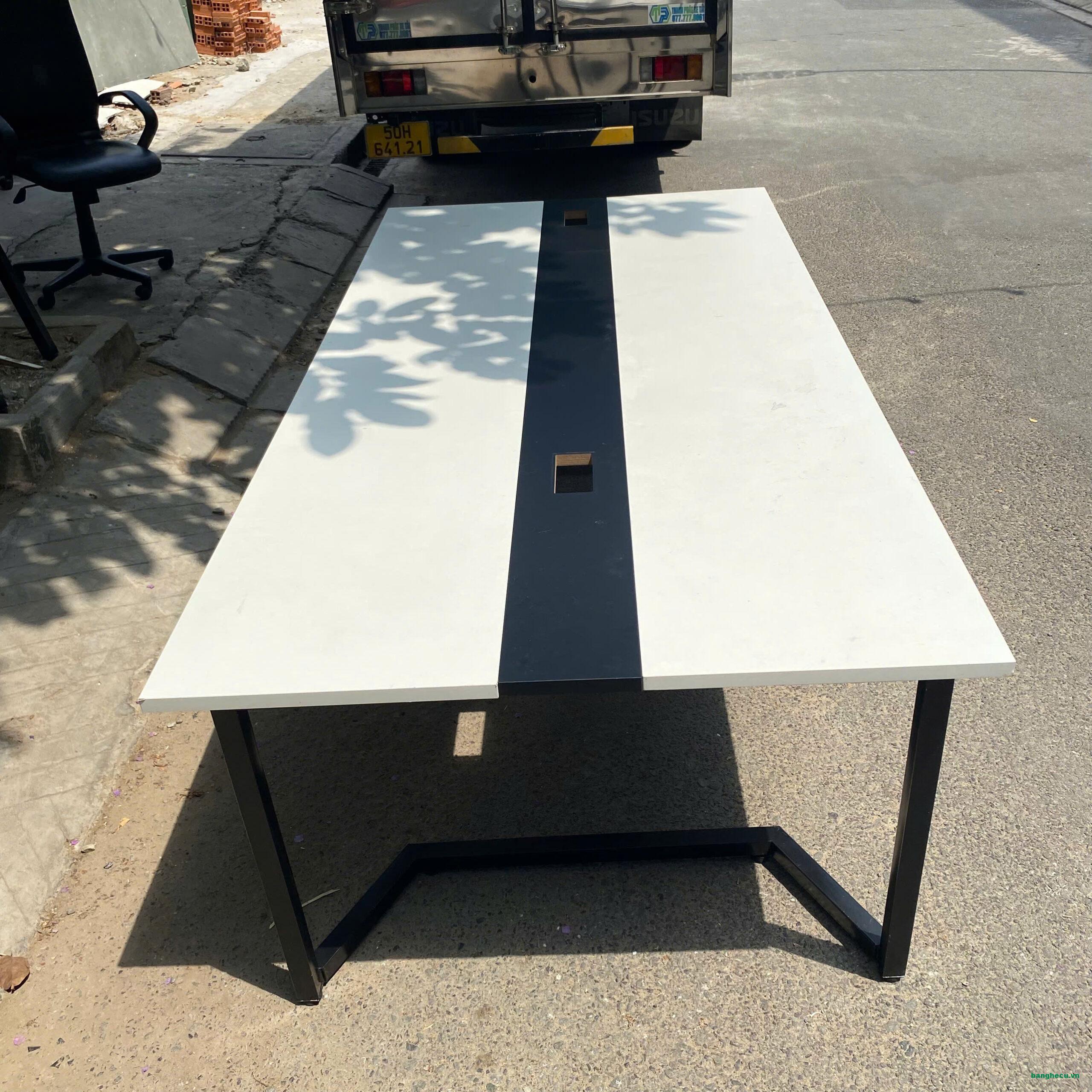 Bàn họp chân sắt 1m2x2m4 mặt gỗ MDF dày dặn như mới