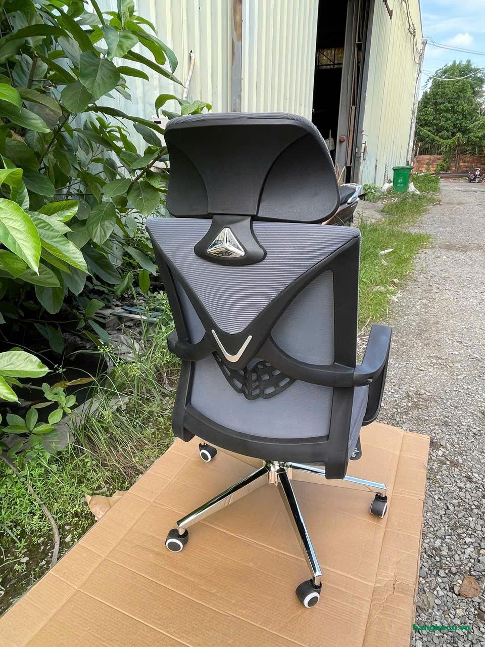 Ghế xoay văn phòng có tựa đầu chân inox cao cấp - Ảnh 3