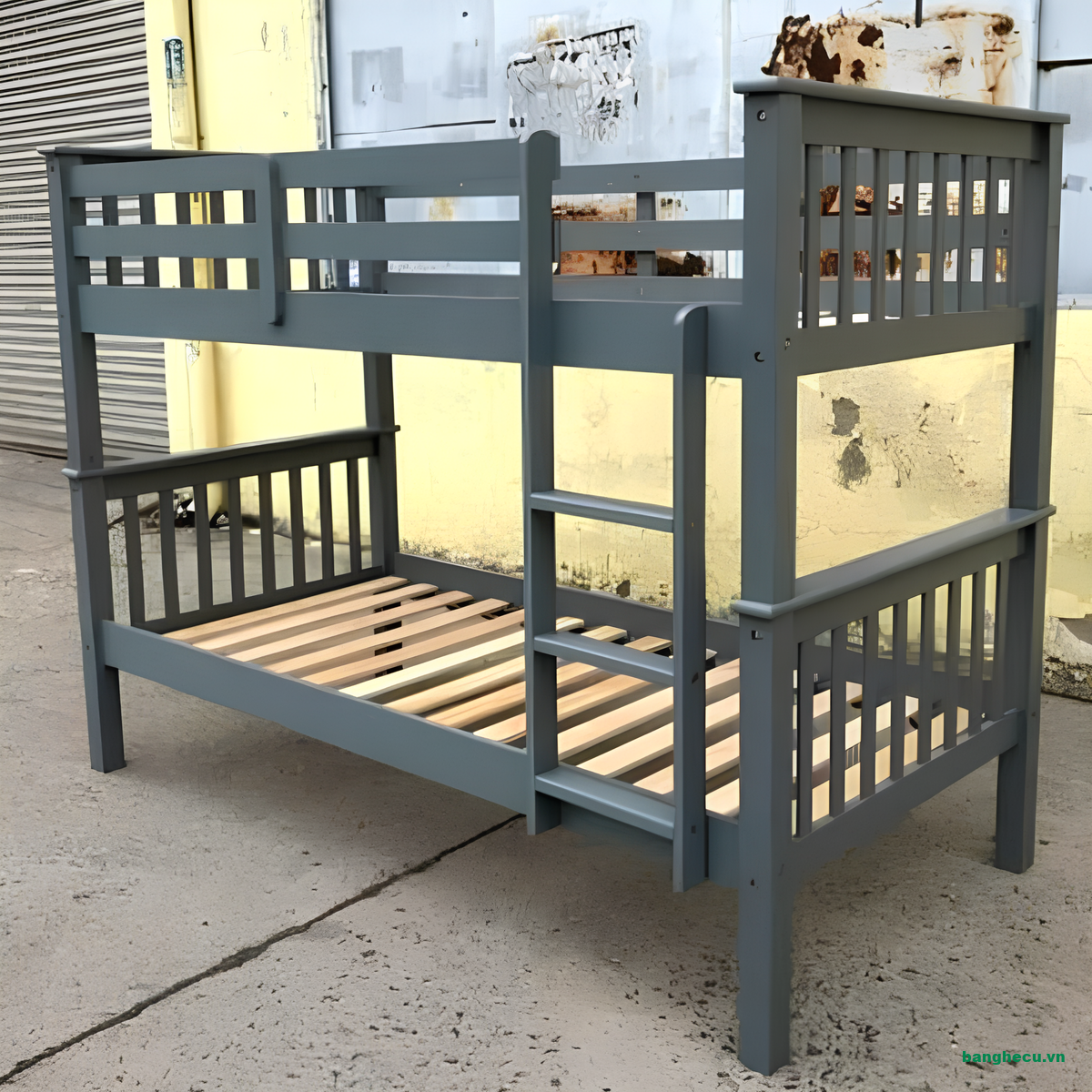 Giường tầng gỗ tiện nghi mới 100%
