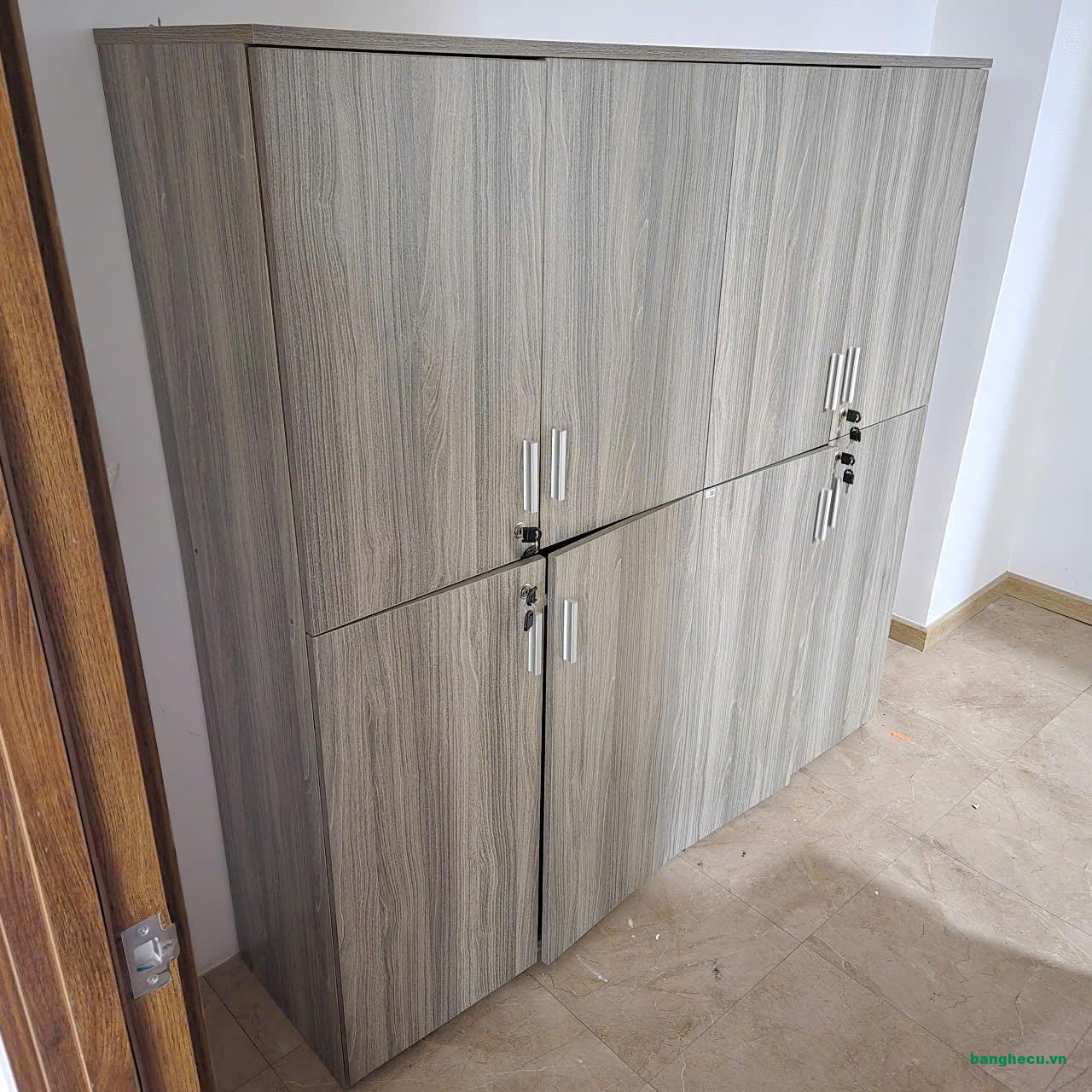 Tủ hồ sơ văn phòng 1m6 3 buồng màu xám thanh lý