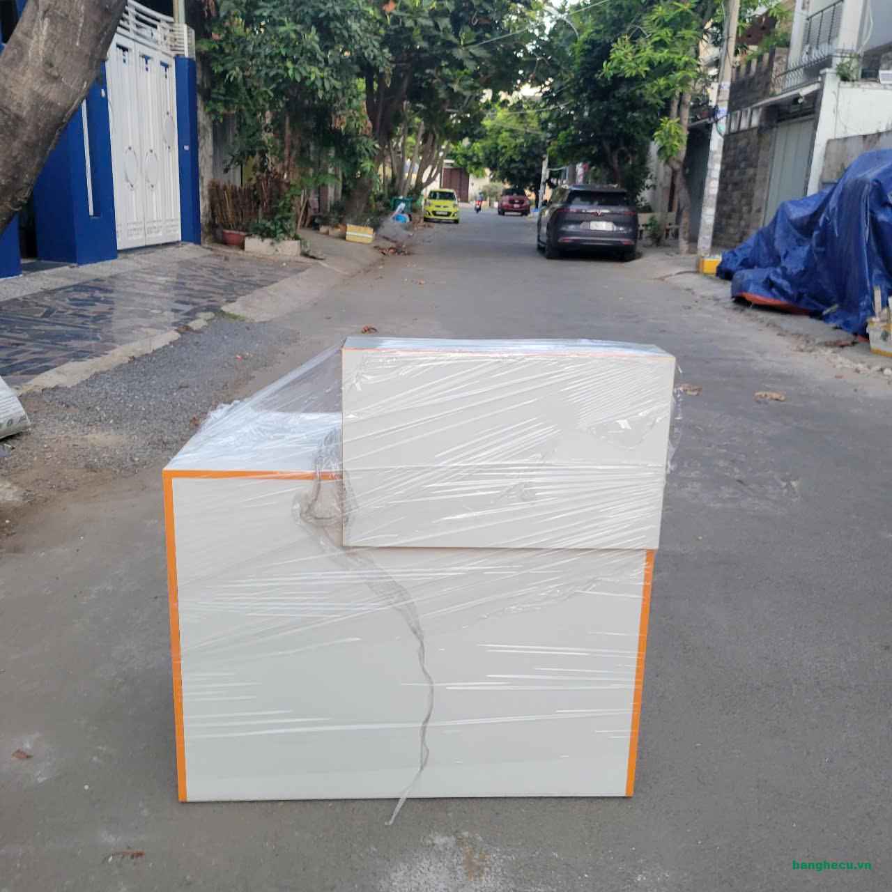 Quầy lễ tân, quầy thu ngân 1m giá xưởng