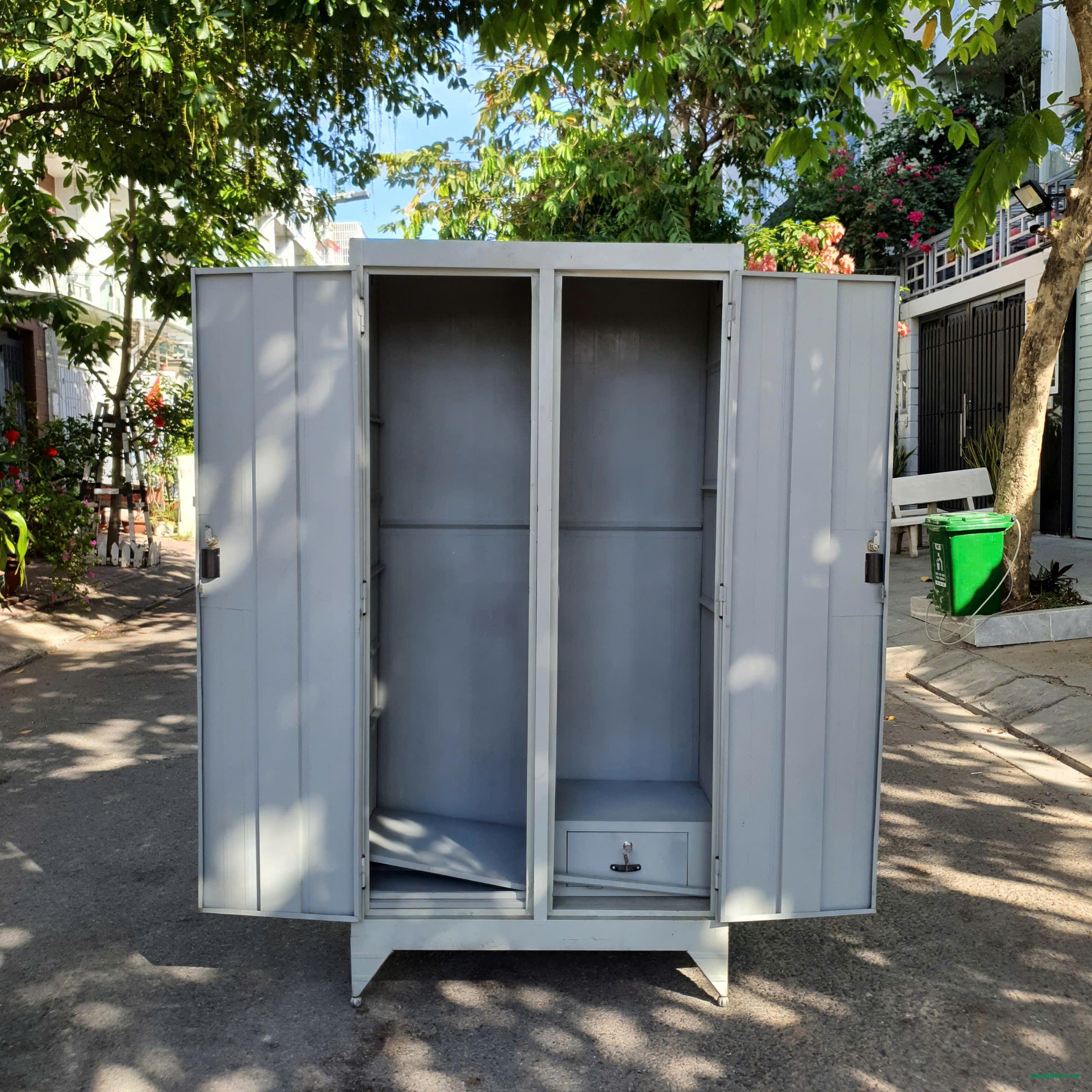 Tủ quần áo sắt 2 cánh 90cmx1m8 thanh lý - Ảnh 2