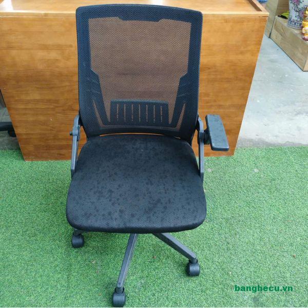 ghe-xoay-lung-luoi-cu