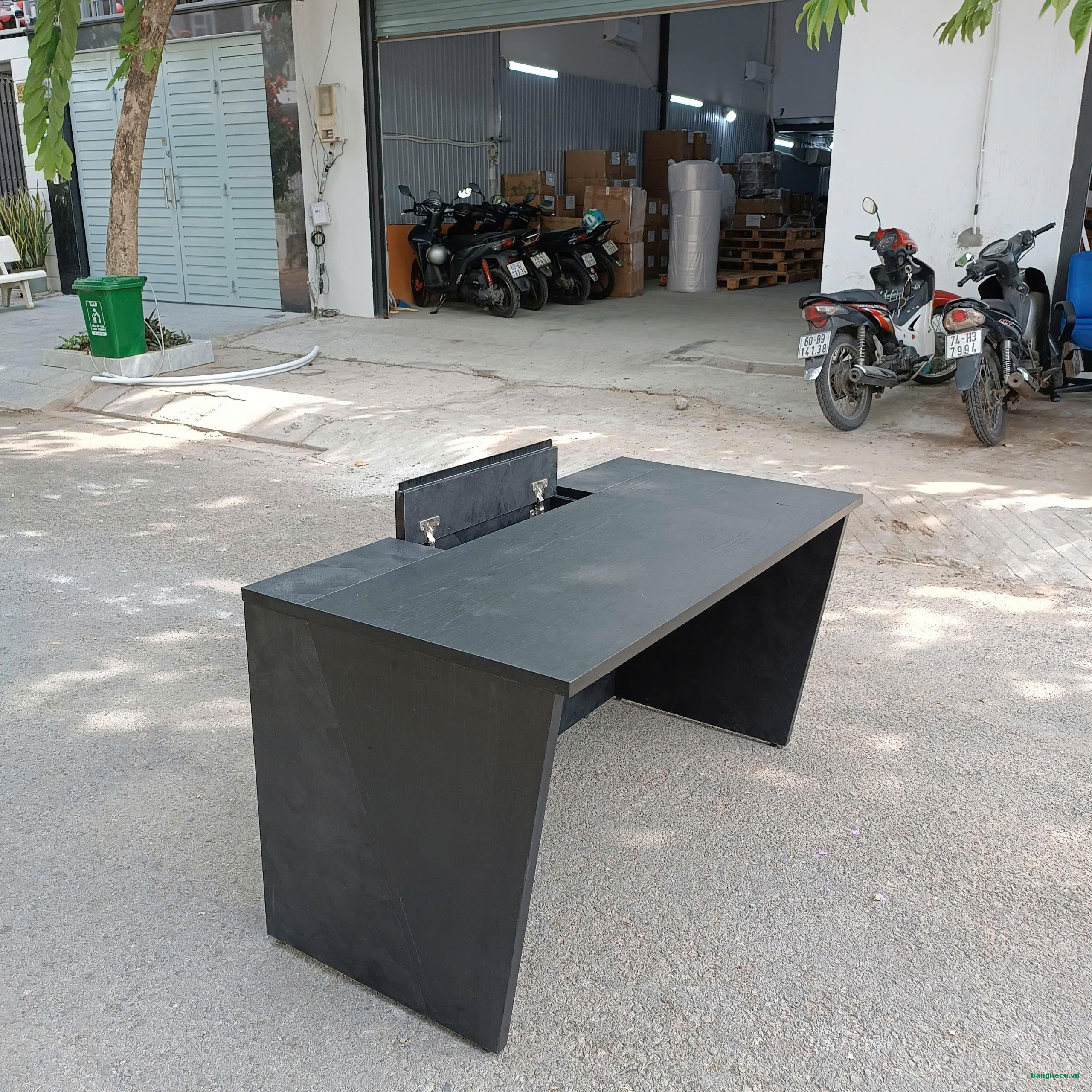 Bàn Trưởng phòng cũ 1m4x70cm gỗ MDF - Ảnh 2