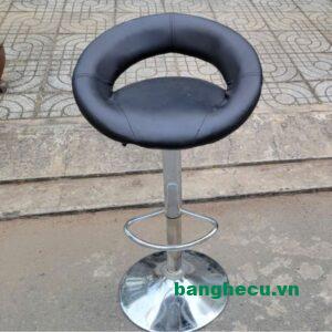 Ghế quầy bar đen cũ chân inox