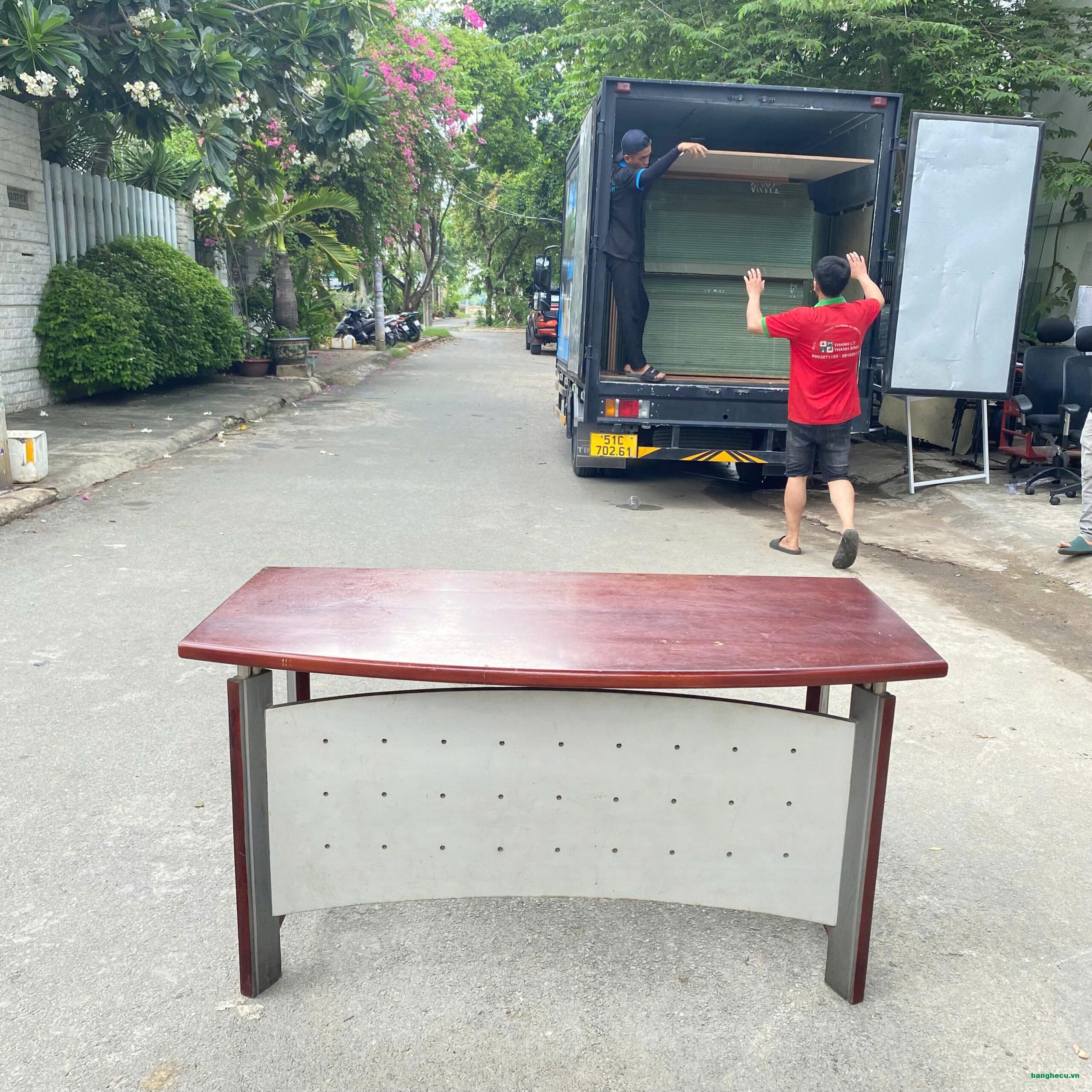 Bàn Trưởng phòng làm việc 1m4 thanh lý - Ảnh 2