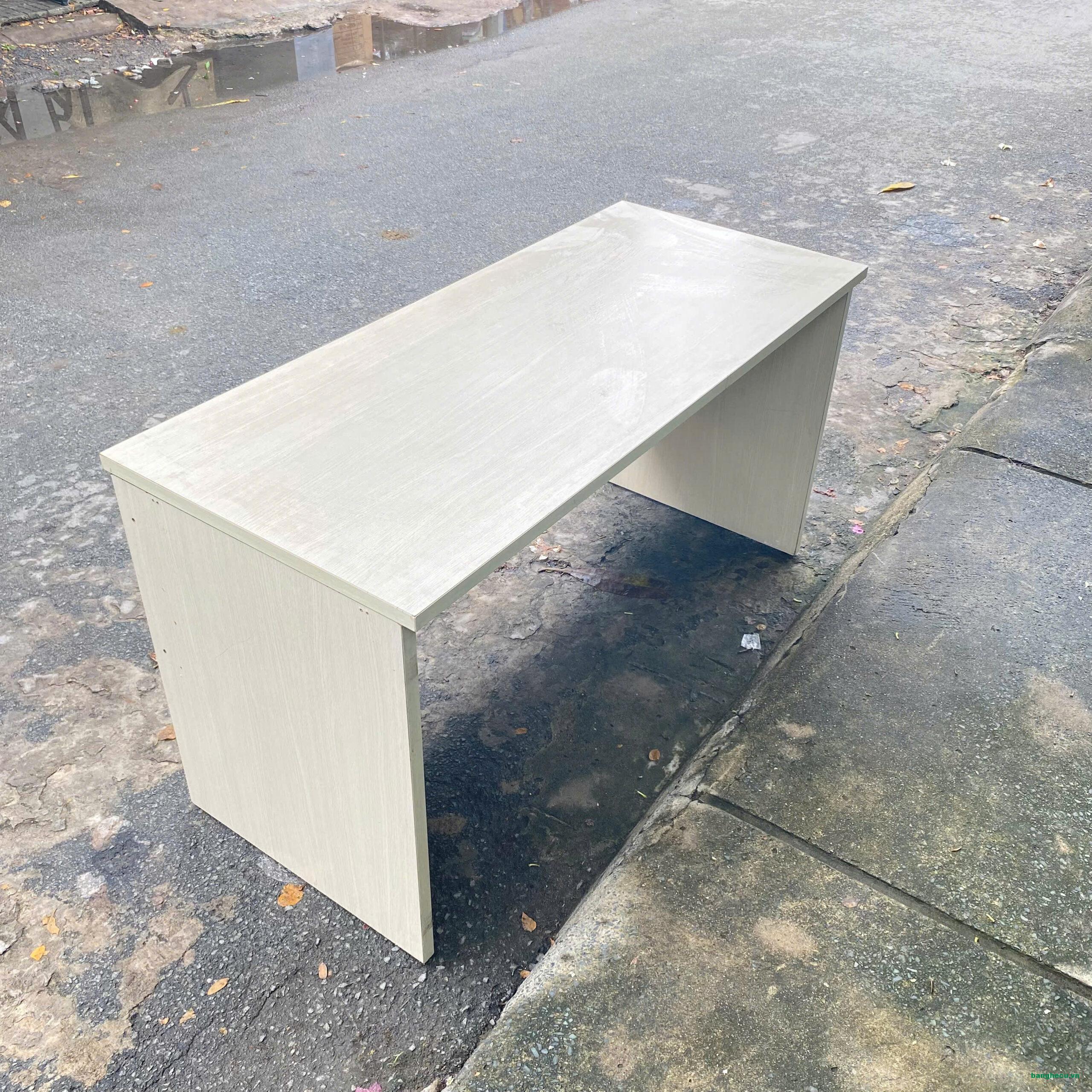Bàn làm việc văn phòng 1m4x60cm như mới - Ảnh 2