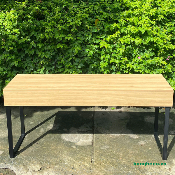 Bàn làm việc chân sắt 1m6x45cm mới 100%