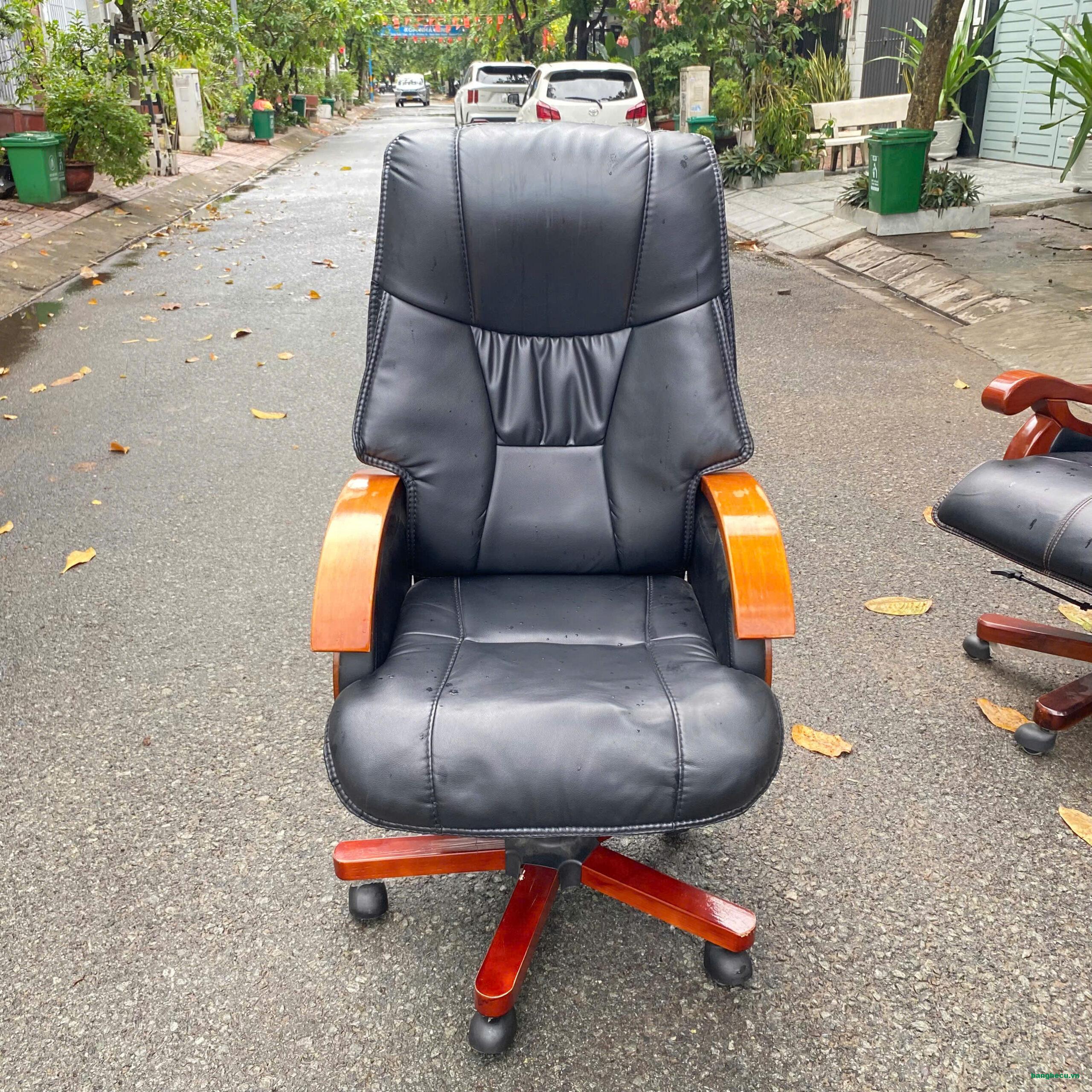 ghe-giam-doc-boc-da-cao-cap-thanh-ly