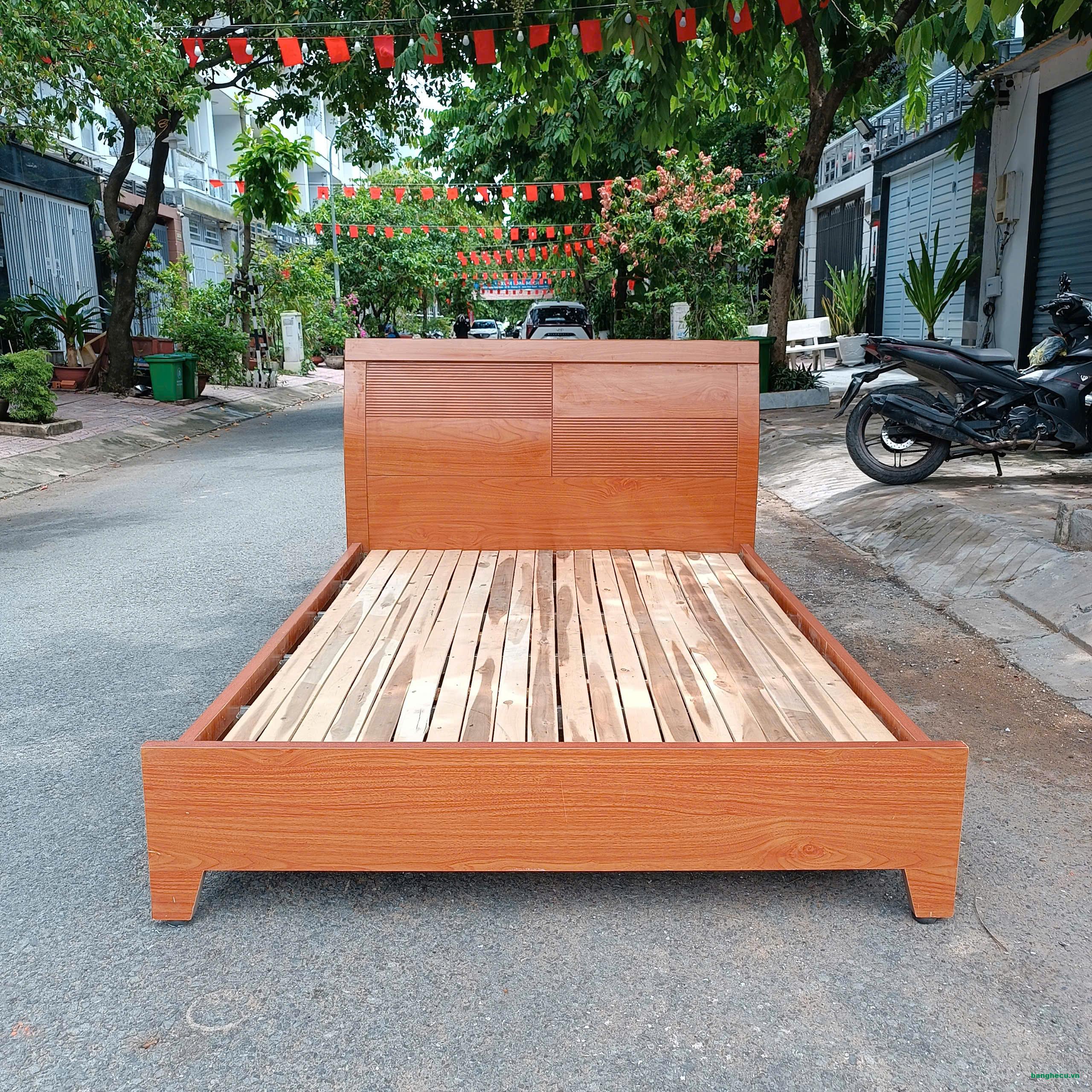 Giường gỗ MDF 1m4 chống ẩm như mới