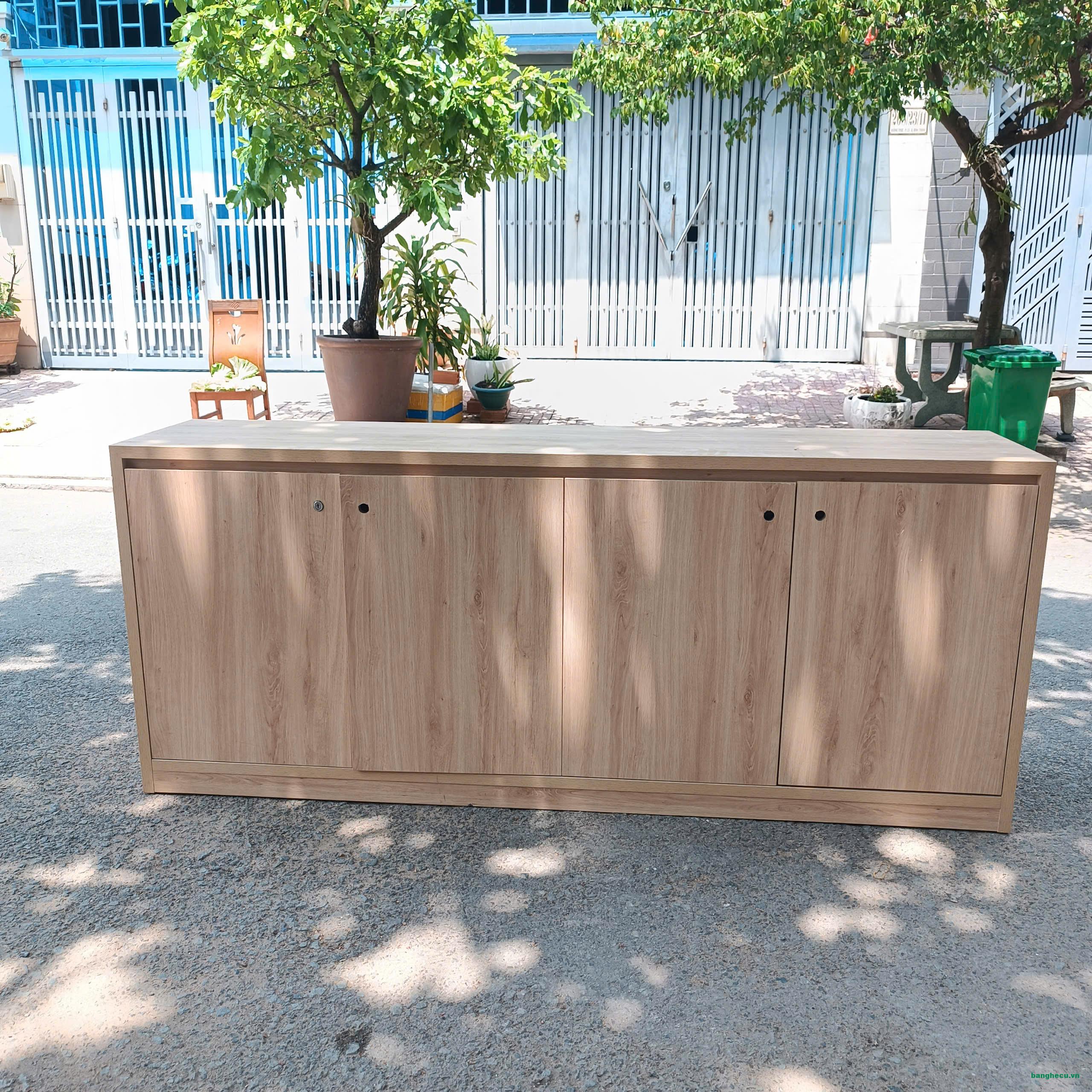 Tủ hồ sơ thấp cũ gỗ MDF 1m8x75cm màu nâu