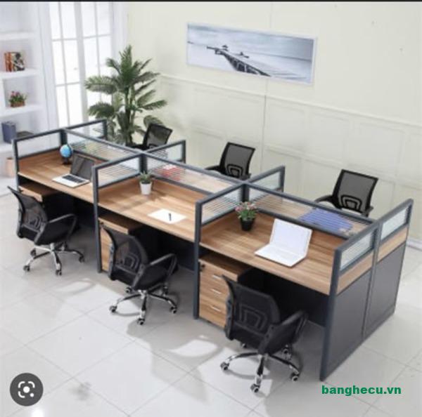 Bàn làm việc nhóm 6 chỗ vách ngăn kính