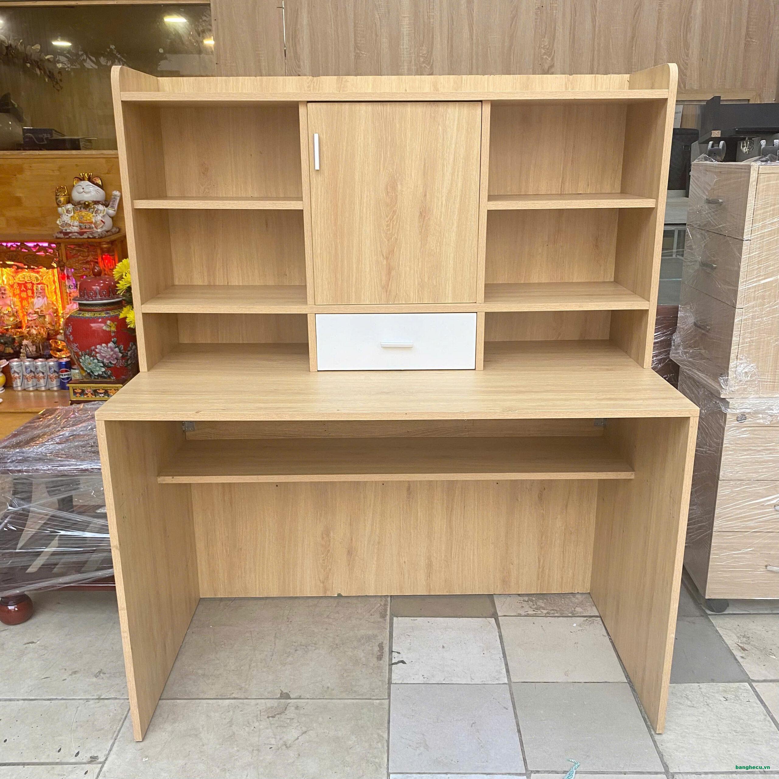 ban-hoc-lien-ke-sach-cho-be