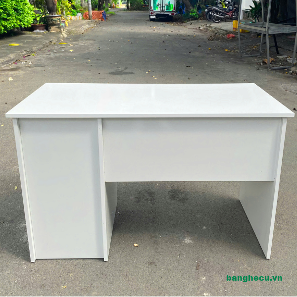 ban-lam-viec-1m2-trang-co-hoc