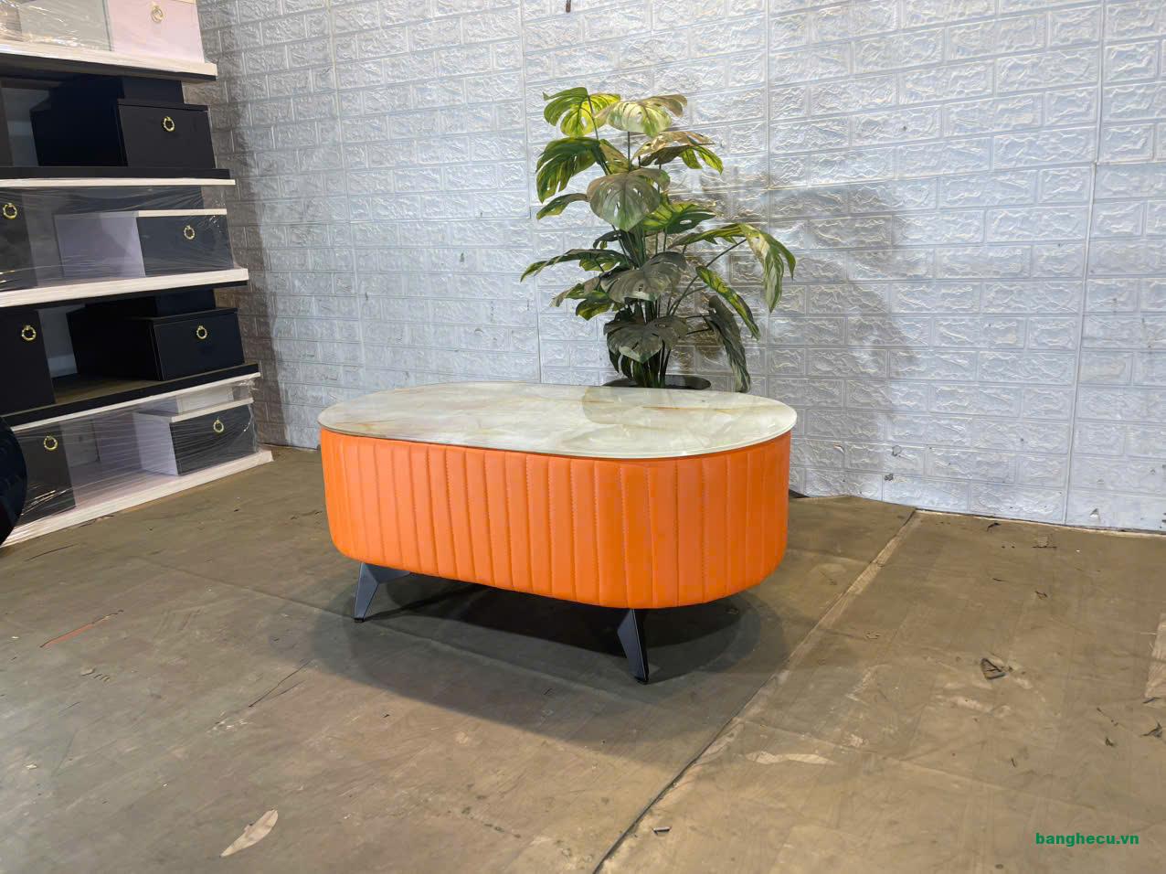 ban-tra-sofa-boc-da-cam-van-may-sang