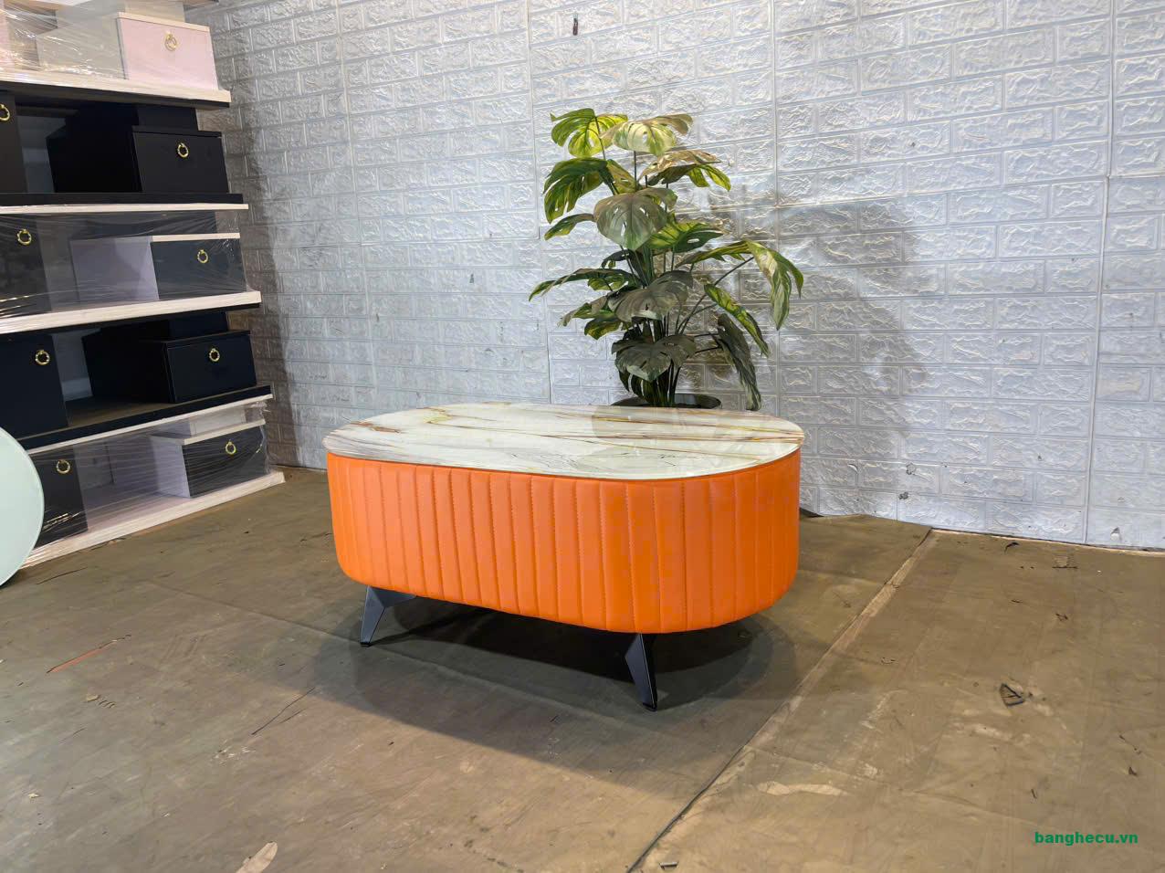 ban-tra-sofa-boc-da-cam-van-may