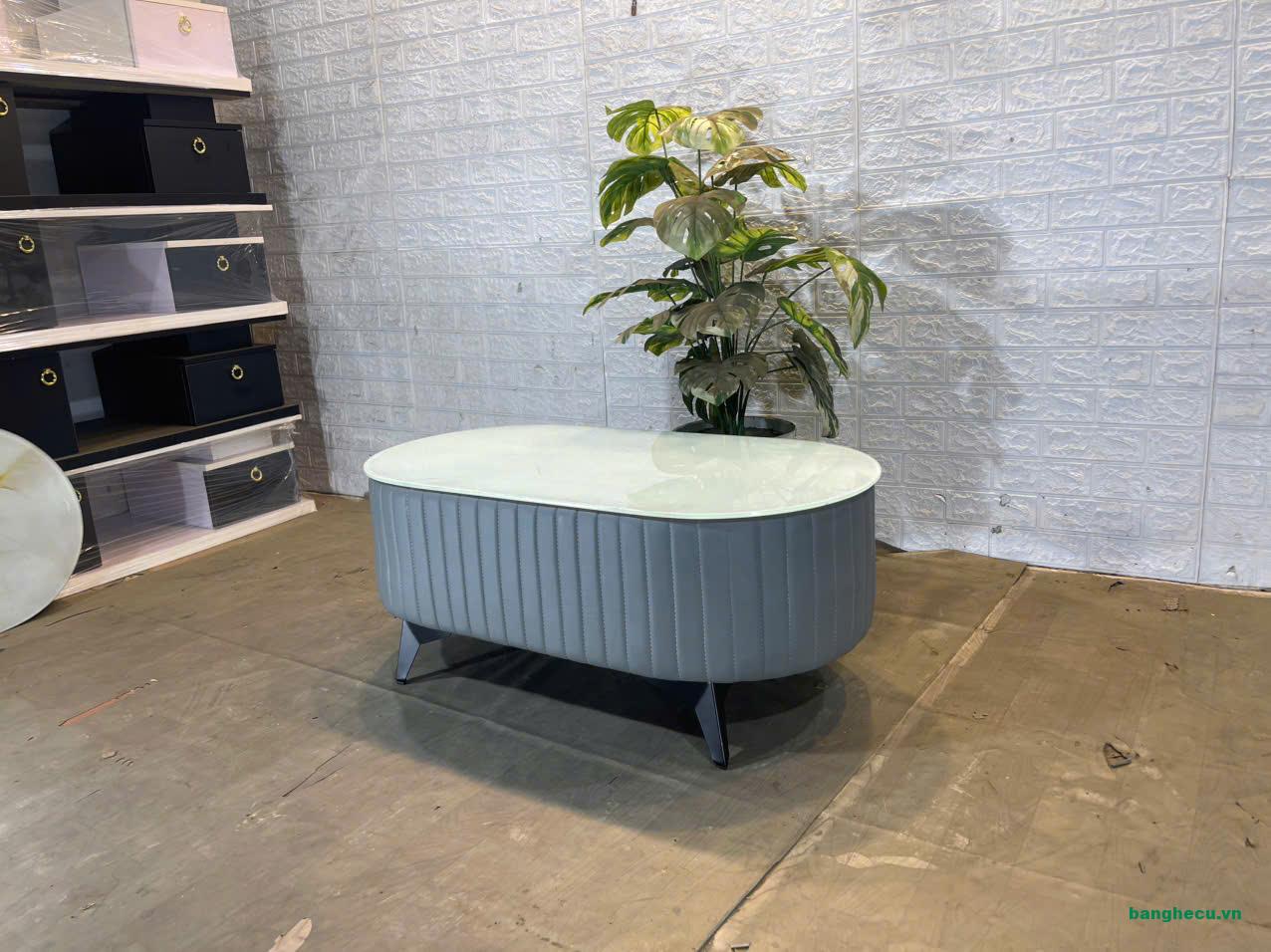 ban-tra-sofa-boc-da-xam-mat-da-trang