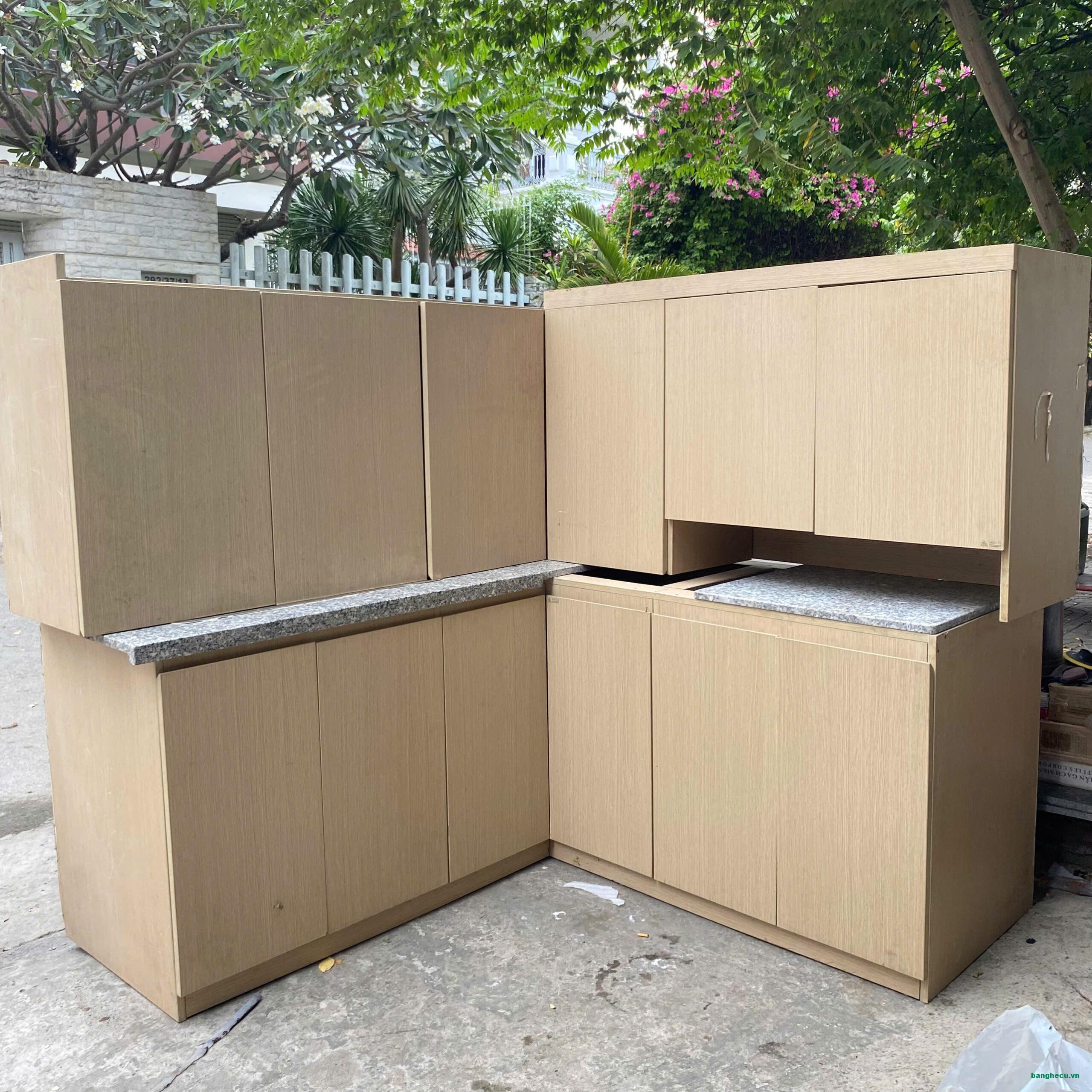 Bộ tủ bếp chữ L gỗ MDF mặt đá dày dặn cũ đẹp