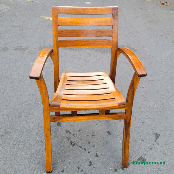 ghe-go-cafe-ngoai-troi-valley