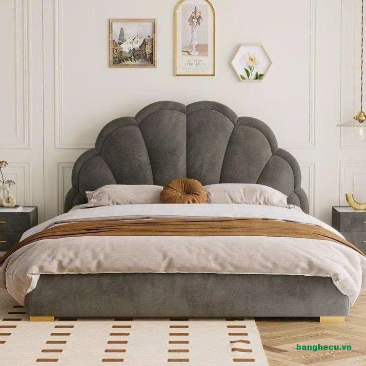 Giường bọc nệm hình vỏ sò hiện đại độc đáo, êm ái - Ảnh 2