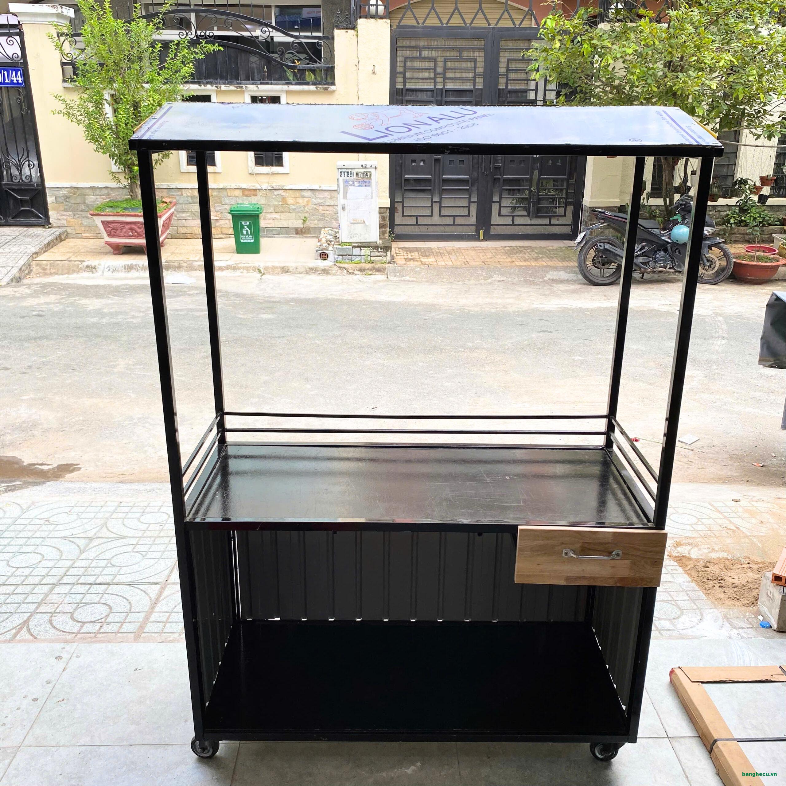 quay-xe-cafe-tra-sua