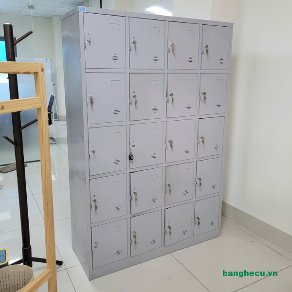 Thanh lý tủ locker sắt hiệu Hòa Phát 20 ngăn