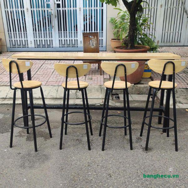 ban-ghe-quay-bar-thanh-ly