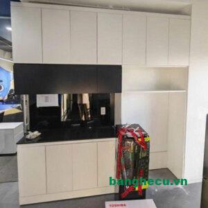 Thanh lý bộ tủ bếp gỗ MDF mặt đá mới 90%
