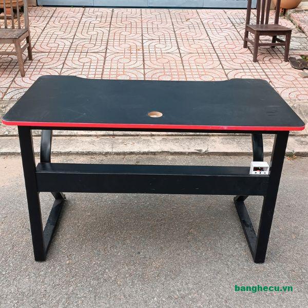 ban-chan-sat-chu-K-cu