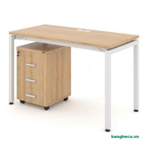 ban-lam-viec-chan-sat-don