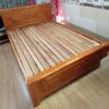 Thanh lý giường gỗ xoan đào 1m4 giá rẻ, giao ngay