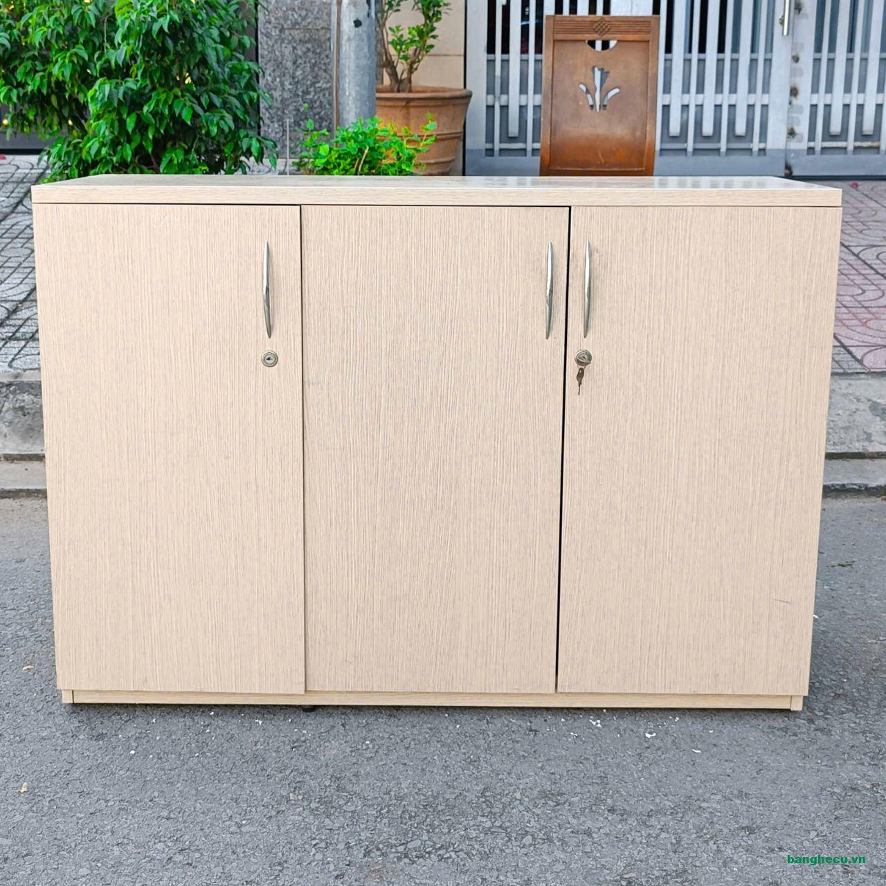 Tủ hồ sơ thấp gỗ công nghiệp 3 cánh cũ