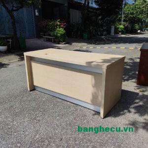 Bàn trưởng phòng, bàn quản lý mới 90%