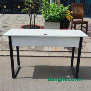 Alternative view of Bàn Chân Sắt Xả Kho – Bàn Làm Việc Tồn Kho Giá Chỉ 280K