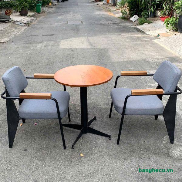 Thanh lý bộ bàn ghế sofa cafe Napa chân sắt phi tiễn - Ảnh 2