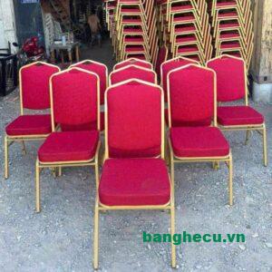 Ghế nhà hàng tiệc cưới nệm cao tồn kho
