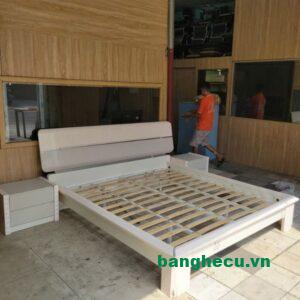 Thanh lý giường ngủ nhập khẩu kiểu dáng sang trọng