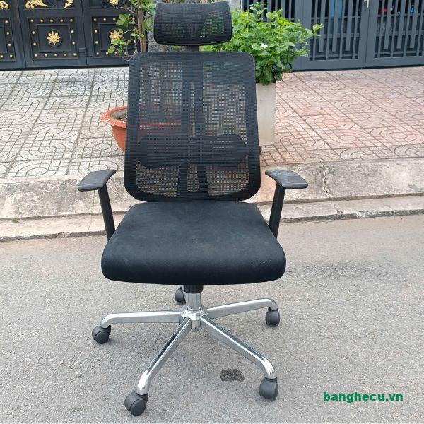 Ghế văn phòng chân xoay có tựa đầu hiệu Hòa Phát