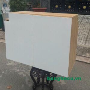 Thanh lý tủ treo 2 cánh màu vân gỗ phối trắng