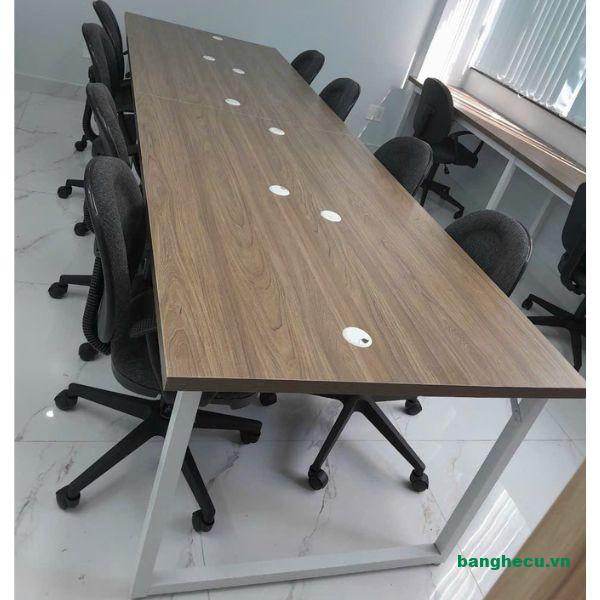 Bàn họp chân sắt vuông dày dặn 8-10 chỗ mới 100%